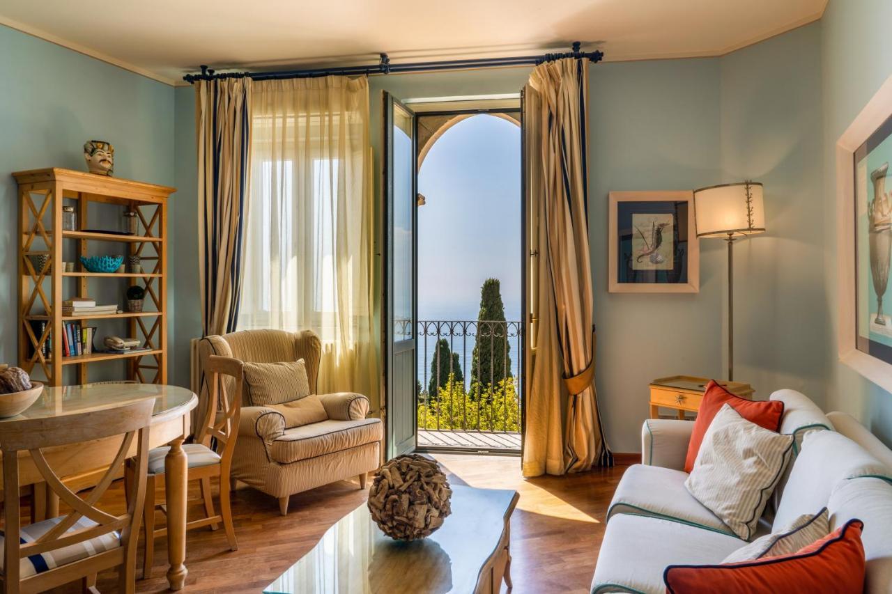Hotel Villa Carlotta Таормина Екстериор снимка
