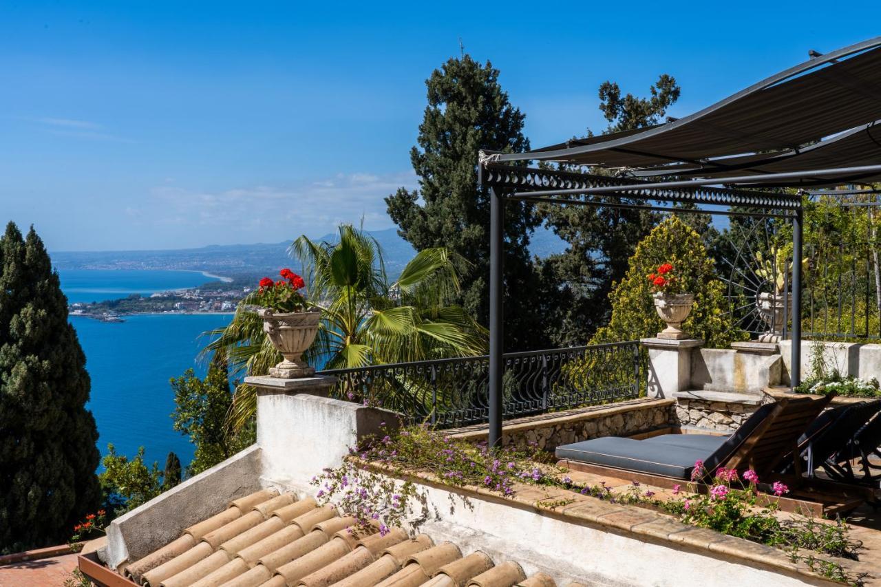 Hotel Villa Carlotta Таормина Екстериор снимка